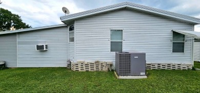 MODERN, Stunning 2 bedroom 2 bath home in 55 + Resort style on Zephyrhills Municipal Golf Course in Florida - for sale on GolfHomes.com, golf home, golf lot