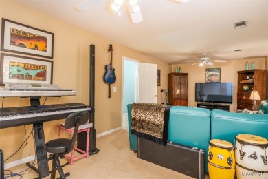 BEAUTIFUL 5-bedroom, 3.5-bath home in Wynlakes! Ask about the on Wynlakes Golf and Country Club in Alabama - for sale on GolfHomes.com, golf home, golf lot