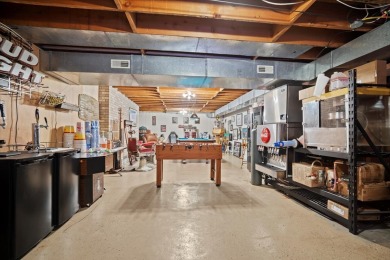 Amazing home located on the 15th fairway on the Oaks at River's on Pontiac Elks Country Club in Illinois - for sale on GolfHomes.com, golf home, golf lot