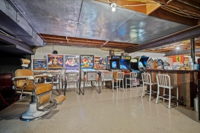 Amazing home located on the 15th fairway on the Oaks at River's on Pontiac Elks Country Club in Illinois - for sale on GolfHomes.com, golf home, golf lot