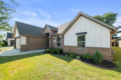 Virtual home - video and 3D tour available via text! This on Harbor Lakes Golf Club in Texas - for sale on GolfHomes.com, golf home, golf lot