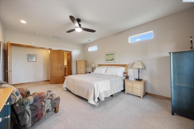 MLS# Elegant Golf Course Living in the Heart of Horn Rapids on Horn Rapids Golf Club in Washington - for sale on GolfHomes.com, golf home, golf lot