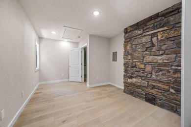 Adorable property in the Shropshire Subdivision! Completely on Bella Vista Country Club - Kingswood in Arkansas - for sale on GolfHomes.com, golf home, golf lot