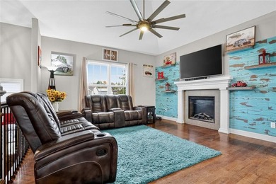 Set in Rollins Landing, this 5 Bedroom, 3 Bathroom home blends on Paradise Pointe Golf Complex in Missouri - for sale on GolfHomes.com, golf home, golf lot