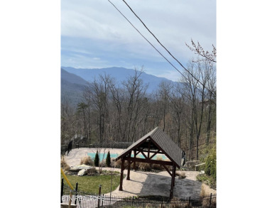 **Rustic Chalet in the Beautiful Mountains - A Golfer's & on Bent Creek Golf Course in Tennessee - for sale on GolfHomes.com, golf home, golf lot