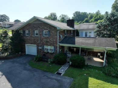 Elegant Home with direct golf course access. 

Welcome to 667 on Elizabethton Municipal Golf Club in Tennessee - for sale on GolfHomes.com, golf home, golf lot