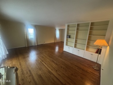 Elegant Home with direct golf course access. 

Welcome to 667 on Elizabethton Municipal Golf Club in Tennessee - for sale on GolfHomes.com, golf home, golf lot