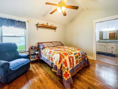 Gorgeous 3 bedrooms & 3 1/2 baths home includes choice of 2 on Orchard Hills Golf Course in Michigan - for sale on GolfHomes.com, golf home, golf lot