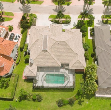 Elegant 4‑Bed, 51/2‑Bath Home in St. Andrews Country on St. Andrews Country Club of Boca Raton in Florida - for sale on GolfHomes.com, golf home, golf lot