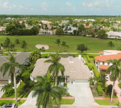 Elegant 4‑Bed, 51/2‑Bath Home in St. Andrews Country on St. Andrews Country Club of Boca Raton in Florida - for sale on GolfHomes.com, golf home, golf lot