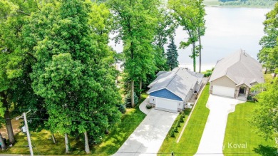 Gorgeous 3 bedrooms & 3 1/2 baths home includes choice of 2 on Orchard Hills Golf Course in Michigan - for sale on GolfHomes.com, golf home, golf lot