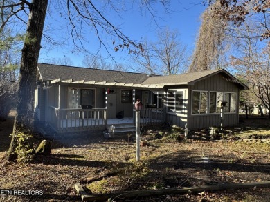 This 3 bedroom, 2.5 bathroom west-facing ranch home in the on Stonehenge Golf Course in Tennessee - for sale on GolfHomes.com, golf home, golf lot