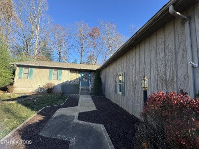 This 3 bedroom, 2.5 bathroom west-facing ranch home in the on Stonehenge Golf Course in Tennessee - for sale on GolfHomes.com, golf home, golf lot