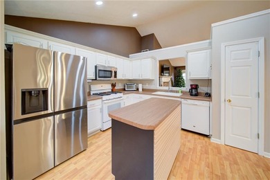 If you want a quiet neighborhood in one of Dawsonville's most on Country Land Golf Course in Georgia - for sale on GolfHomes.com, golf home, golf lot