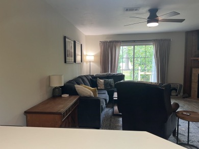 Well kept end unit. 2 BR 2.5 Bath townhouse with high ceilings on Hilaman Park Golf Course in Florida - for sale on GolfHomes.com, golf home, golf lot