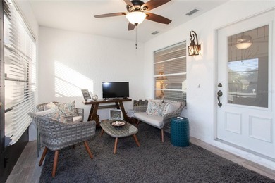 This newly remodeled 2 bedroom, 2 bath, 1 car garage villa is on Highland Lakes Executive Golf Course in Florida - for sale on GolfHomes.com, golf home, golf lot