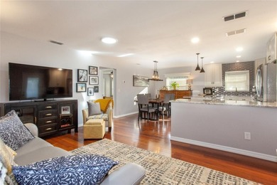 This newly remodeled 2 bedroom, 2 bath, 1 car garage villa is on Highland Lakes Executive Golf Course in Florida - for sale on GolfHomes.com, golf home, golf lot