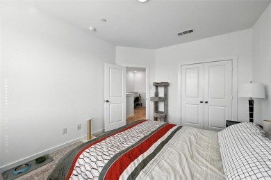 Modern  updated townhouse in the prime North Richland Hills on Iron Horse Golf Course in Texas - for sale on GolfHomes.com, golf home, golf lot