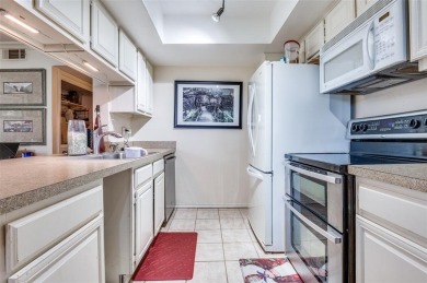 Welcome to this perfectly positioned condo overlooking the golf on Stevens Park Golf Course in Texas - for sale on GolfHomes.com, golf home, golf lot