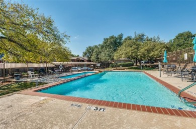 Welcome to this perfectly positioned condo overlooking the golf on Stevens Park Golf Course in Texas - for sale on GolfHomes.com, golf home, golf lot