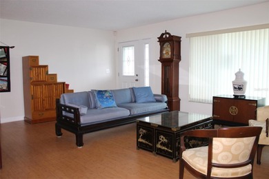 Welcome to this beautifully maintained Eden home with 1598 sq ft on Mainlands Golf Club in Florida - for sale on GolfHomes.com, golf home, golf lot