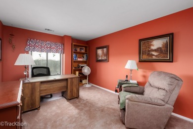 Hurry!  Seldom available three Bedroom unit in Brookwood on the on Oak Meadows Golf Club in Illinois - for sale on GolfHomes.com, golf home, golf lot