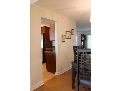 Welcome to this beautifully maintained Eden home with 1598 sq ft on Mainlands Golf Club in Florida - for sale on GolfHomes.com, golf home, golf lot