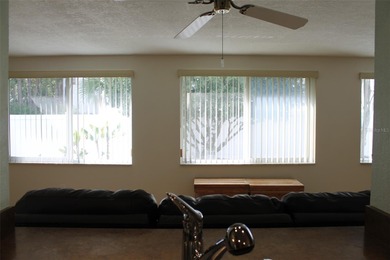 Welcome to this beautifully maintained Eden home with 1598 sq ft on Mainlands Golf Club in Florida - for sale on GolfHomes.com, golf home, golf lot