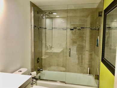 Beautiful fully remodeled pet friendly Cypress Grove Country on Palm-Aire Country Club and Resort - The Oaks in Florida - for sale on GolfHomes.com, golf home, golf lot