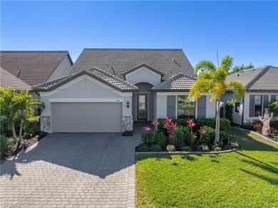 A 4 bed (poss. 5), 3 bath, large & spacious w/ 2nd floor on Heritage Palms Golf and Country Club in Florida - for sale on GolfHomes.com, golf home, golf lot