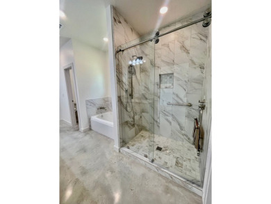 Beautiful new 3/2 custom all Electric home by Clay Lane Homes on on Lighthouse Golf Course in Texas - for sale on GolfHomes.com, golf home, golf lot