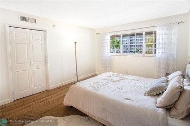 Gorgeous 2/2 condo in a desired golf community of PalmAire - on Palm-Aire Country Club and Resort - Palms in Florida - for sale on GolfHomes.com, golf home, golf lot