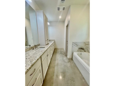 Beautiful new 3/2 custom all Electric home by Clay Lane Homes on on Lighthouse Golf Course in Texas - for sale on GolfHomes.com, golf home, golf lot