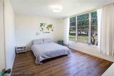 Gorgeous 2/2 condo in a desired golf community of PalmAire - on Palm-Aire Country Club and Resort - Palms in Florida - for sale on GolfHomes.com, golf home, golf lot