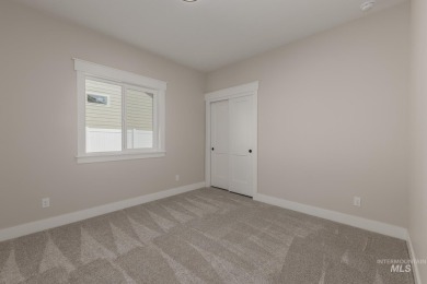 Step into 1800 sq ft of elegance with a view. Soft neutral on Scotch Pines Golf Course in Idaho - for sale on GolfHomes.com, golf home, golf lot