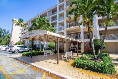 Gorgeous 2/2 condo in a desired golf community of PalmAire - on Palm-Aire Country Club and Resort - Palms in Florida - for sale on GolfHomes.com, golf home, golf lot