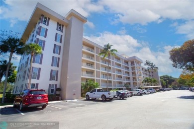 Gorgeous 2/2 condo in a desired golf community of PalmAire - on Palm-Aire Country Club and Resort - Palms in Florida - for sale on GolfHomes.com, golf home, golf lot