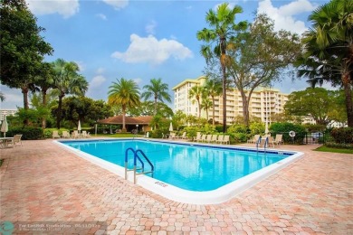 Gorgeous 2/2 condo in a desired golf community of PalmAire - on Palm-Aire Country Club and Resort - Palms in Florida - for sale on GolfHomes.com, golf home, golf lot