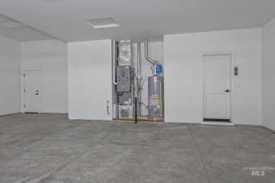 Step into 1800 sq ft of elegance with a view. Soft neutral on Scotch Pines Golf Course in Idaho - for sale on GolfHomes.com, golf home, golf lot