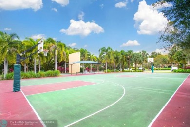 Gorgeous 2/2 condo in a desired golf community of PalmAire - on Palm-Aire Country Club and Resort - Palms in Florida - for sale on GolfHomes.com, golf home, golf lot