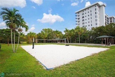 Gorgeous 2/2 condo in a desired golf community of PalmAire - on Palm-Aire Country Club and Resort - Palms in Florida - for sale on GolfHomes.com, golf home, golf lot