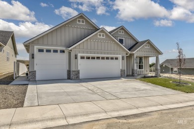Step into 1800 sq ft of elegance with a view. Soft neutral on Scotch Pines Golf Course in Idaho - for sale on GolfHomes.com, golf home, golf lot