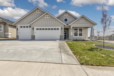 Step into 1800 sq ft of elegance with a view. Soft neutral on Scotch Pines Golf Course in Idaho - for sale on GolfHomes.com, golf home, golf lot