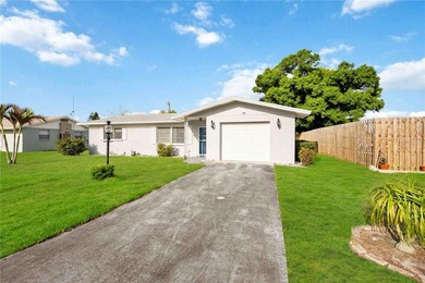 Charming Venice Retreat with Spacious Yard - Ideal for on Venice East Golf Club in Florida - for sale on GolfHomes.com, golf home, golf lot