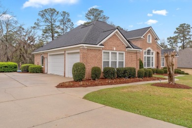 This stunning 5-bedroom, 3.5-bath home in the gated community of on Golden Eagle Country Club in Florida - for sale on GolfHomes.com, golf home, golf lot