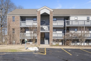 Turn-key nightly rental in Pointe Royale Condo Community steps on Pointe Royale Village Country Club in Missouri - for sale on GolfHomes.com, golf home, golf lot