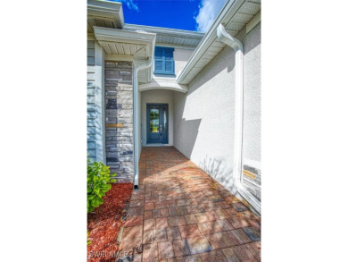 WELCOME HOME.....Seller is offering a credit to the buyer to on River Hall Country Club in Florida - for sale on GolfHomes.com, golf home, golf lot