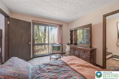 Golf-Course Living At Its Best! Well-Loved Pocono Contemporary on Pocono Farms Country Club in Pennsylvania - for sale on GolfHomes.com, golf home, golf lot