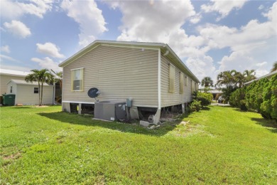 534 Selkirk Lane - 2004 Fleetwood built double-wide manufactured on Maple Leaf Golf and Country Club in Florida - for sale on GolfHomes.com, golf home, golf lot