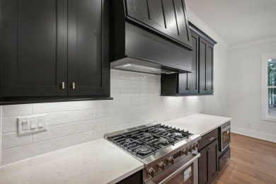 Home is ready to close now. $10,000 closing cost incentive for on Harbor Club Golf and Country Club in Georgia - for sale on GolfHomes.com, golf home, golf lot